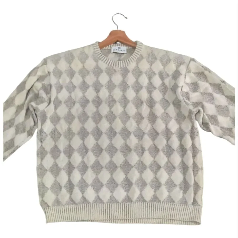 Ferramt Italy Classic Diamond Pattern Crewneck Sweater in Cream and Gray Size L